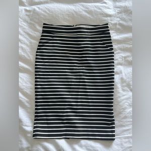 Zara Black and White striped pencil skirt. Sz S